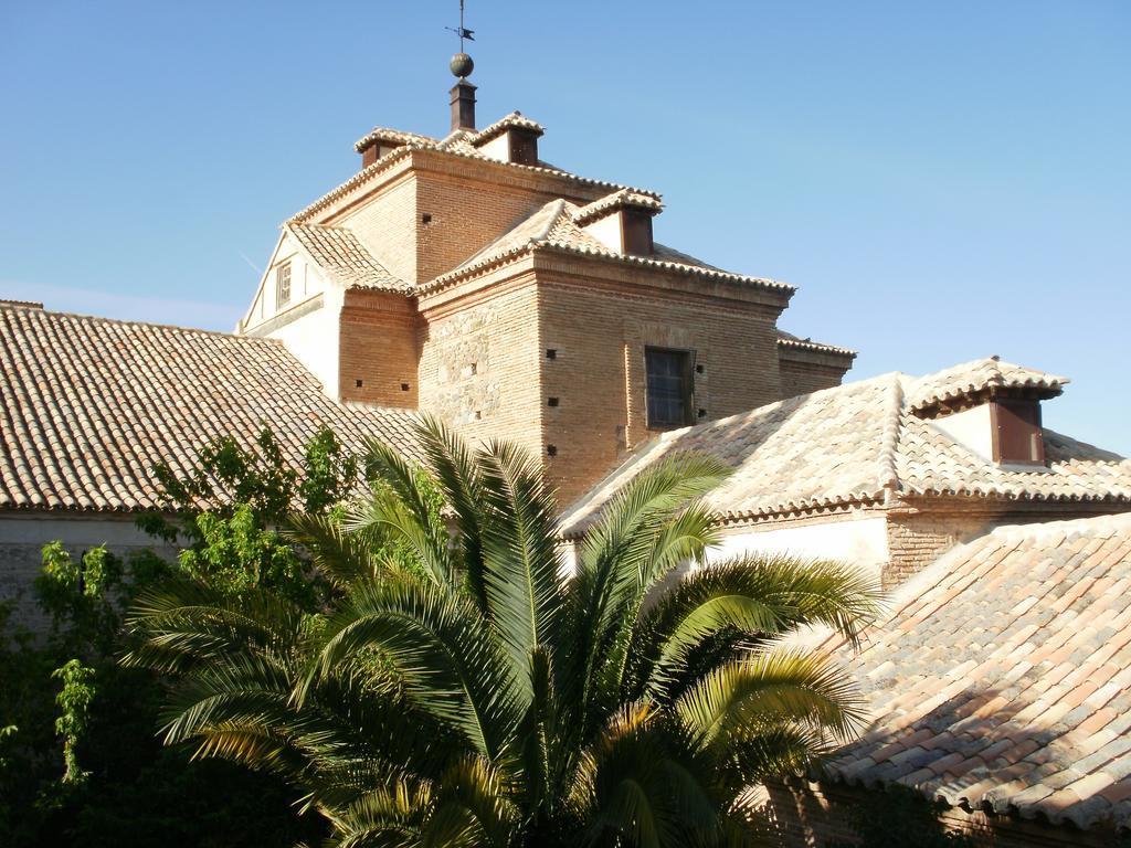 Apartamentos La Casa Del Grial Toledo Buitenkant foto
