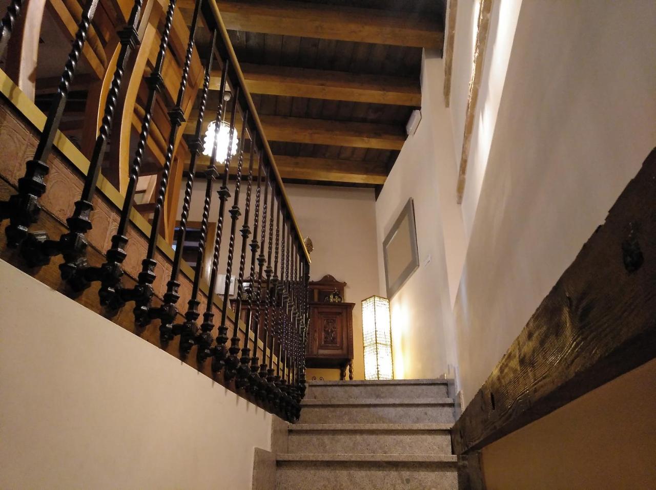 Apartamentos La Casa Del Grial Toledo Buitenkant foto