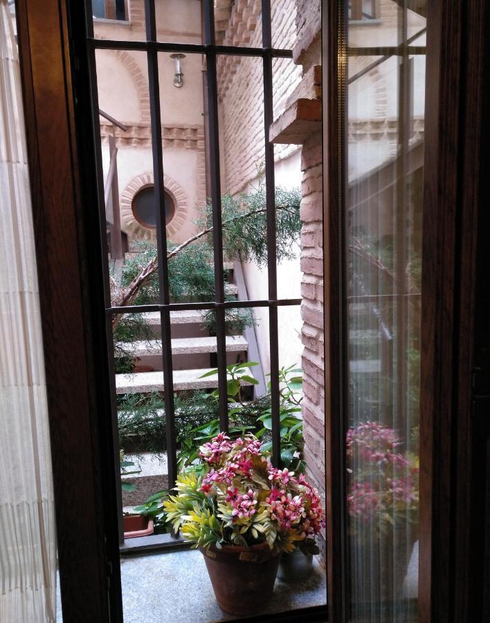 Apartamentos La Casa Del Grial Toledo Buitenkant foto